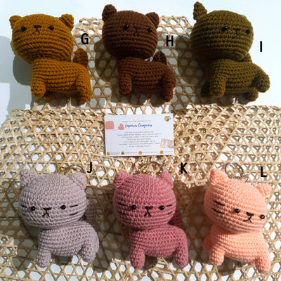 Crocheted Cat Keychain (Single Colour)