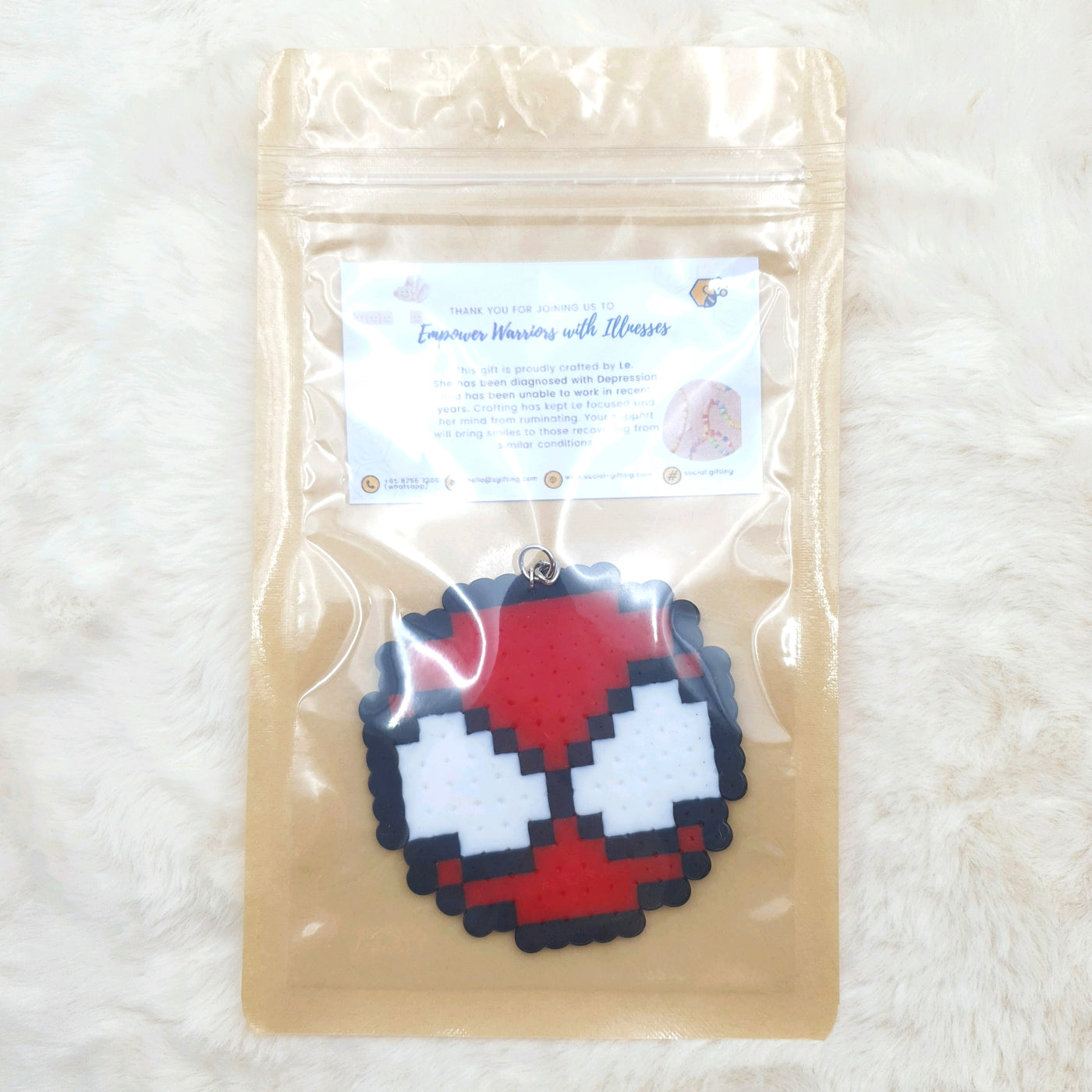 Hama beads keychain (Spider)