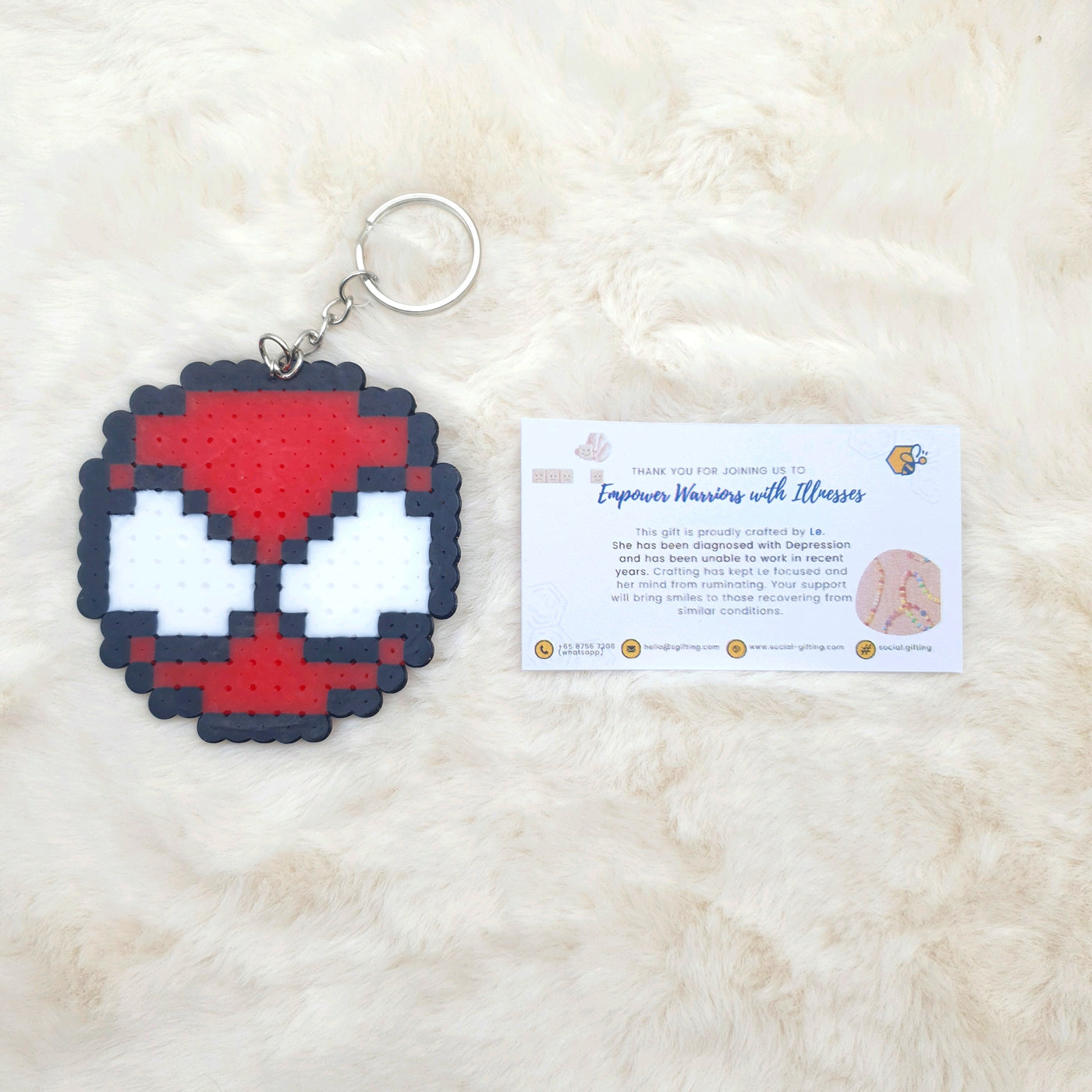 Hama beads keychain (Spider)