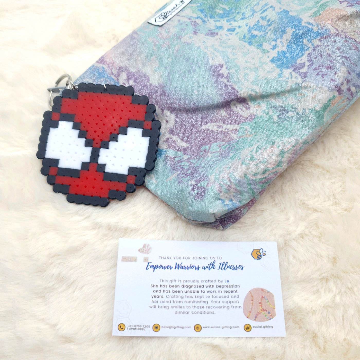 Hama beads keychain (Spider)