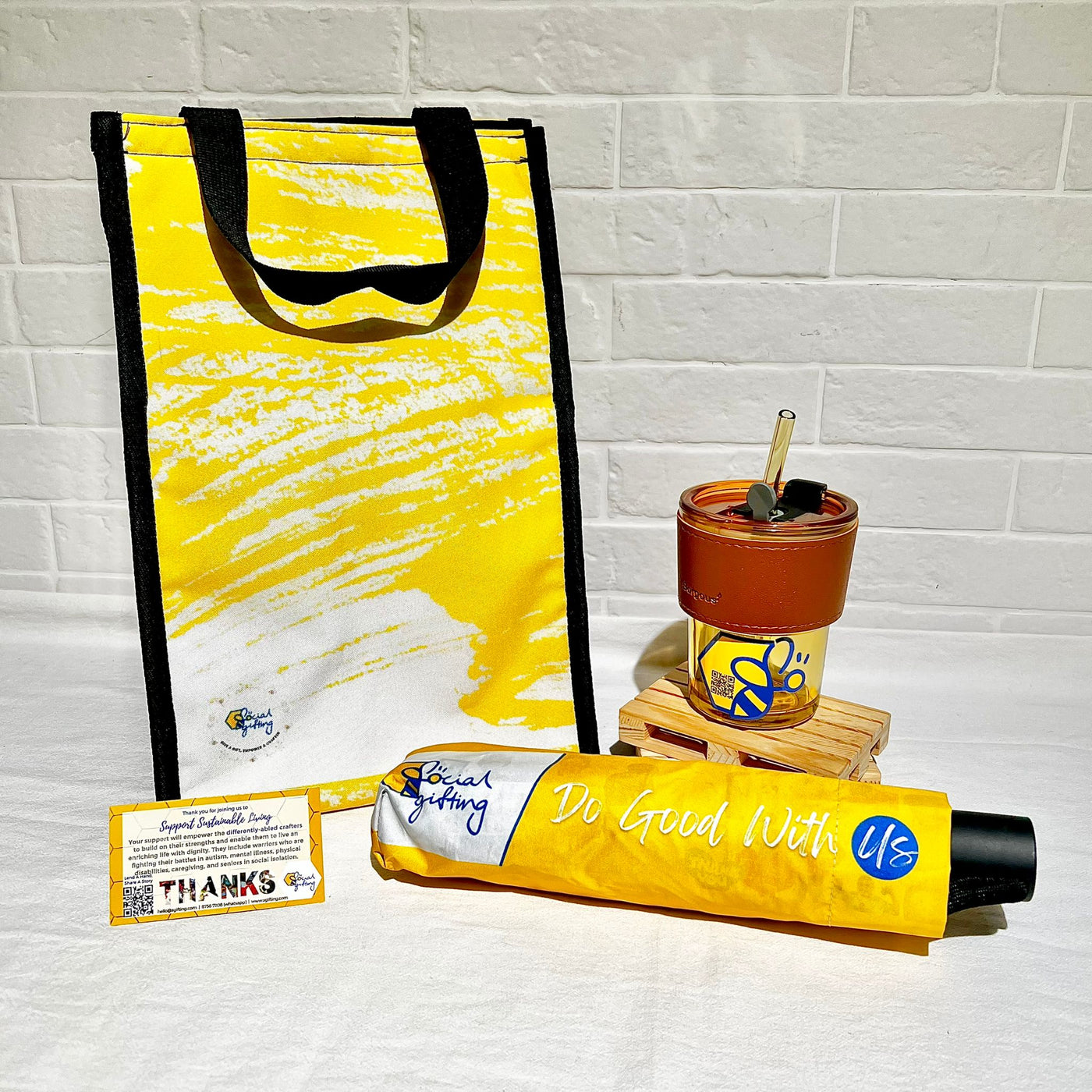 Gift Set - Glass Cup, Lunch Bag & Automatic Umbrella