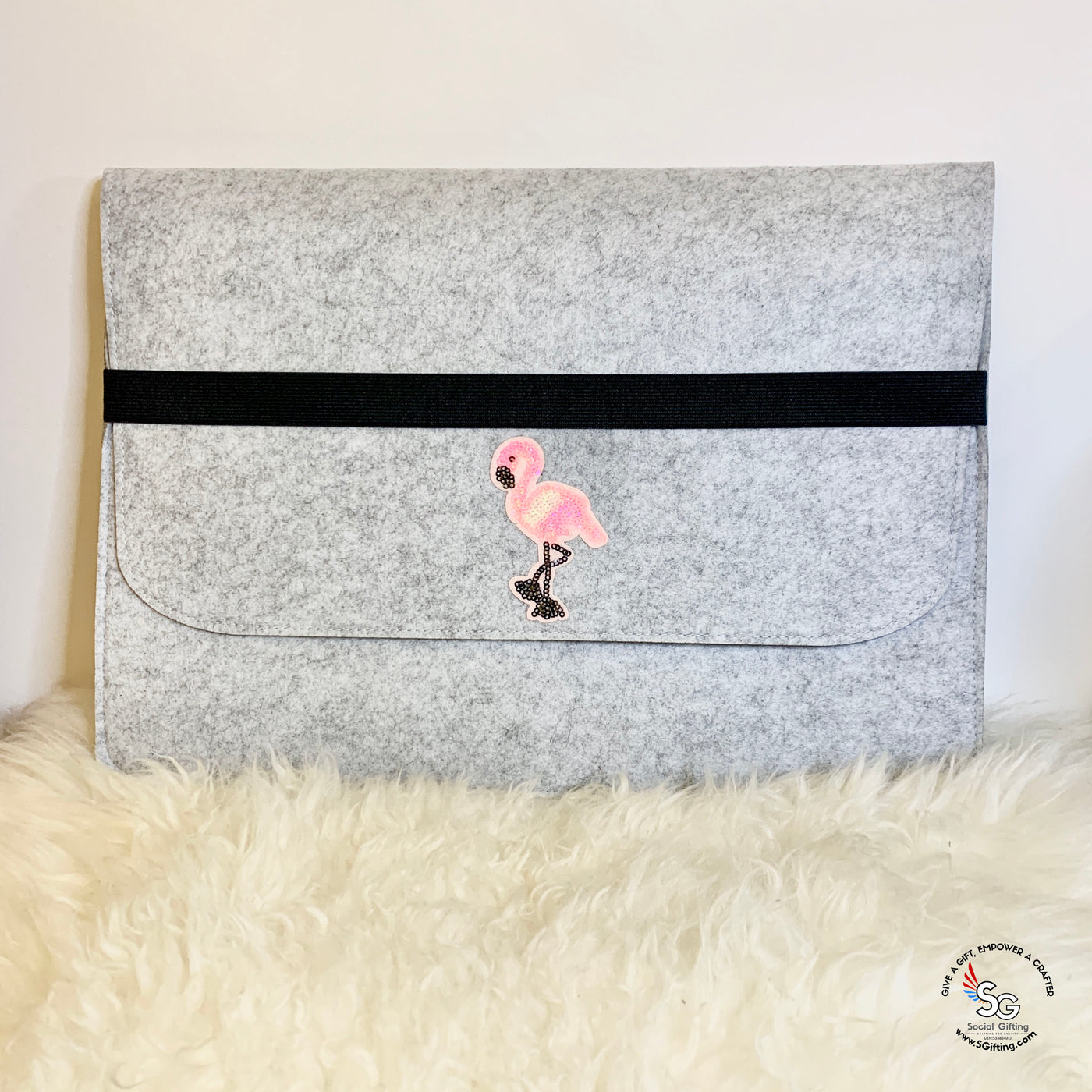15.6 inch Light Grey Laptop Sleeve with Elastic Band and Iron-on Patch