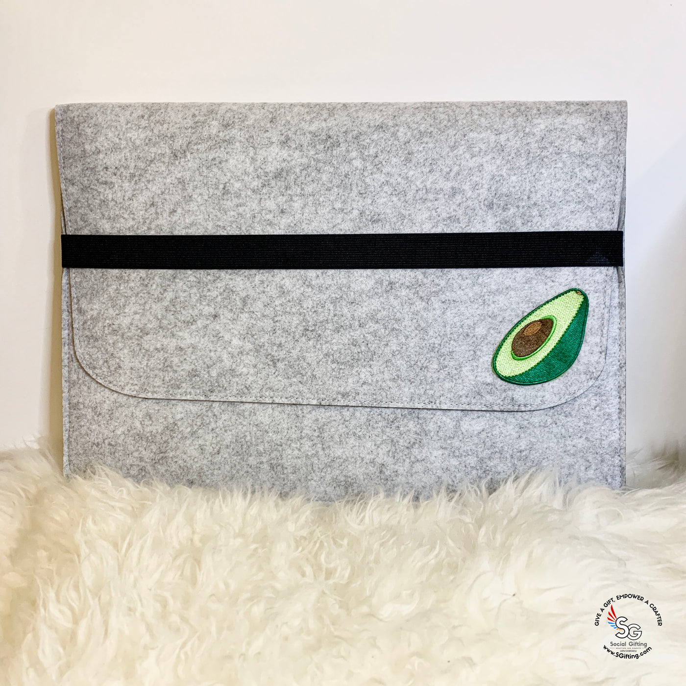 15.6 inch Light Grey Laptop Sleeve with Elastic Band and Iron-on Patch